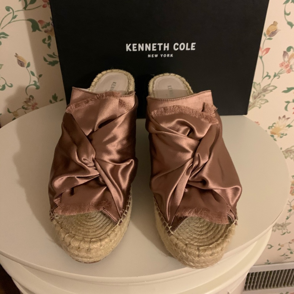 Woman’s 4” Wedges